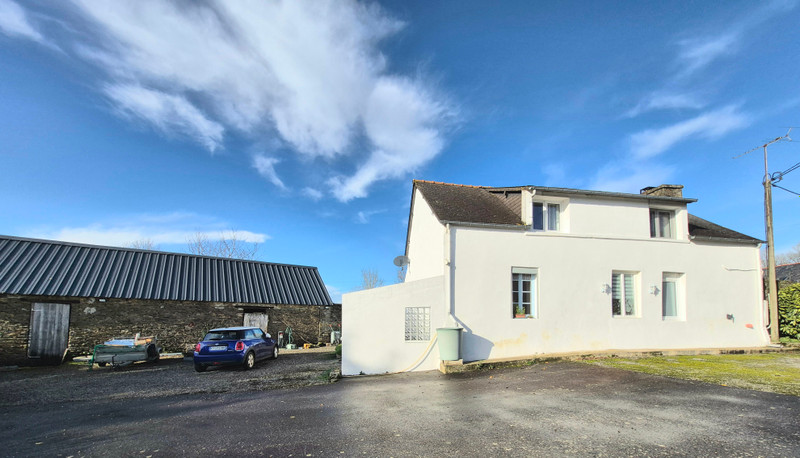 French property for sale in Cléden-Poher, Finistère - €150,000 - photo 0