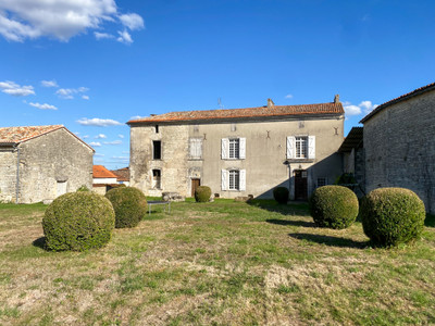 French property for sale in Brie, Charente - €348,500 - photo 1