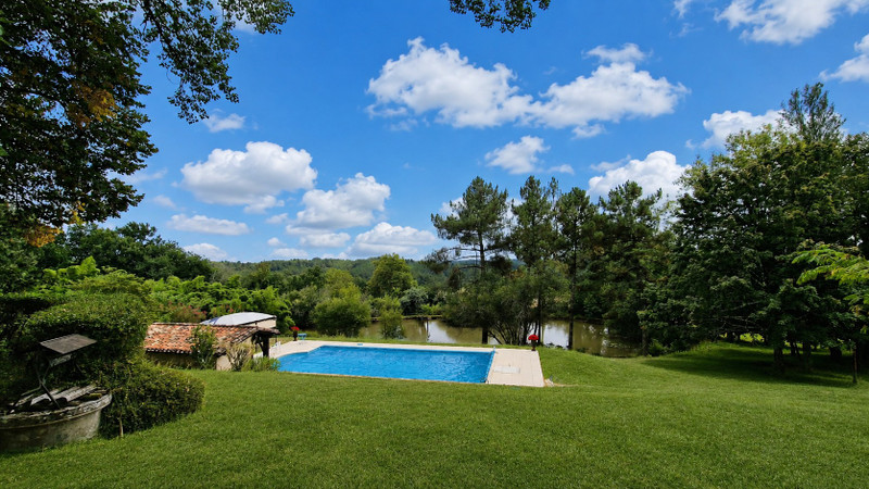 French property for sale in Église-Neuve-d'Issac, Dordogne - €950,000 - photo 7