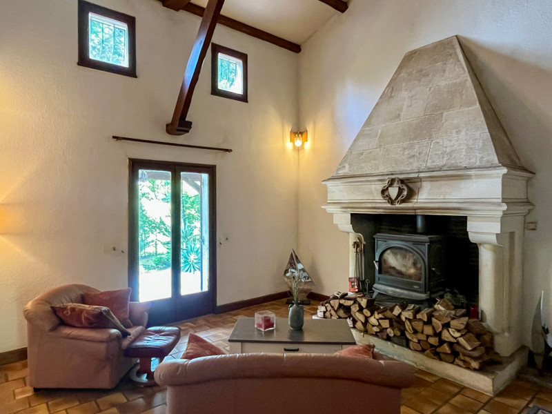 French property for sale in Saint-Quentin-de-Chalais, Charente - €233,200 - photo 4