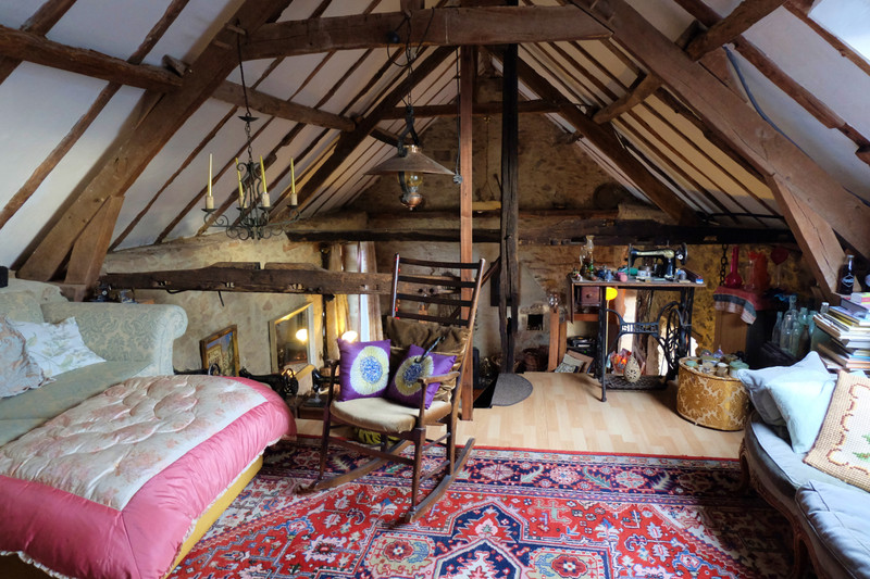 French property for sale in Meyssac, Corrèze - €229,500 - photo 2