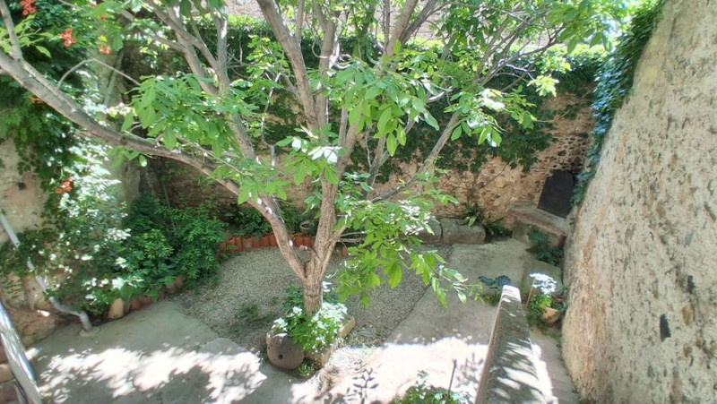 French property for sale in Roujan, Hérault - €260,000 - photo 8