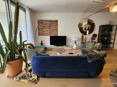 French property for sale in Bordeaux, Gironde - €679,000 - photo 2