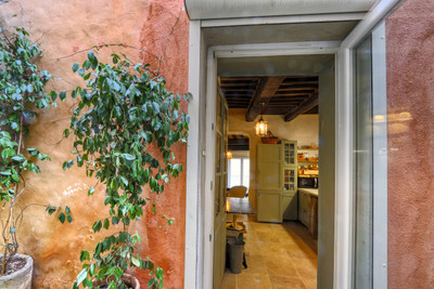 house for sale in Vaucluse