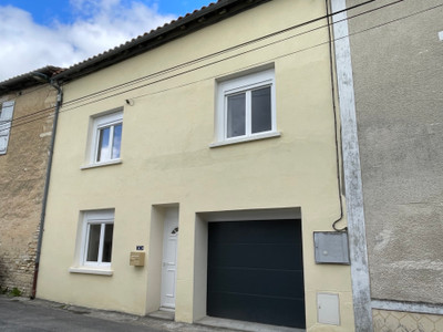 French property for sale in Aigre, Charente - €117,000 - photo 1