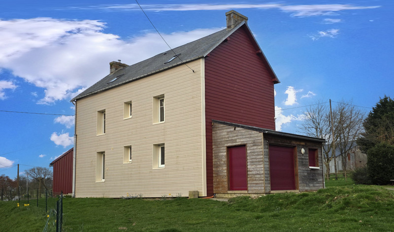 French property for sale in Vire Normandie, Calvados - €205,806 - photo 0