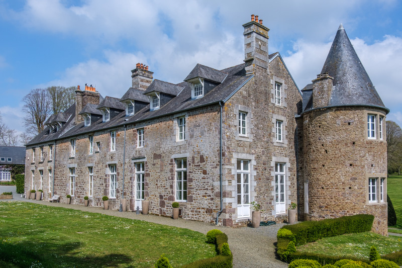 Chateau for sale in Domjean Manche Exceptional harmonious castle of