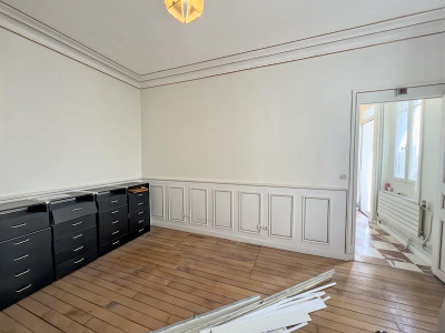 French property for sale in Paris 8e Arrondissement, Paris - €750,000 - photo 9