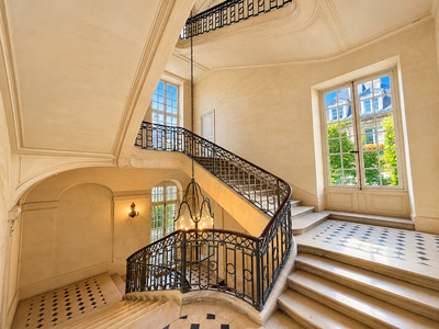 French property for sale in Paris 3e Arrondissement, Paris - €4,380,000 - photo 12