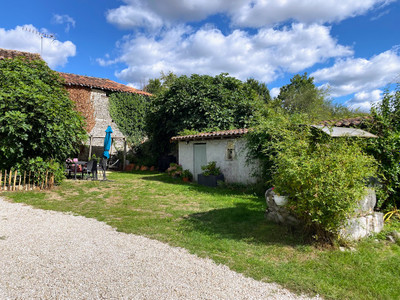French property for sale in Val-de-Bonnieure, Charente - €150,000 - photo 1