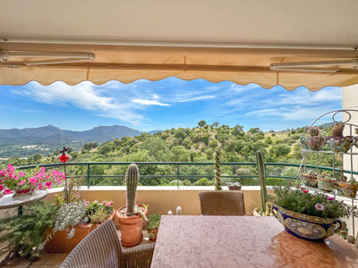 French property for sale in Mandelieu-la-Napoule, Alpes-Maritimes - €570,000 - photo 1
