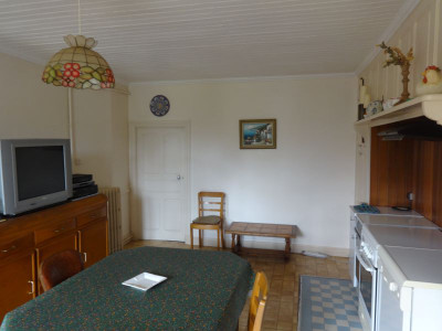 French property for sale in Saint-Saturnin, Cantal - €140,610 - photo 2