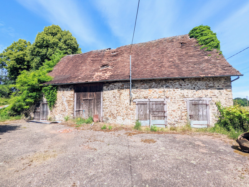 French property for sale in Saint-Pardoux-Corbier, Corrèze - &#8364;75,800 - photo 2