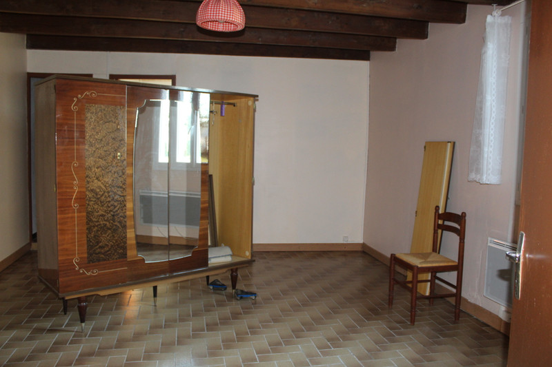 French property for sale in Cherval, Dordogne - &#8364;93,500 - photo 3