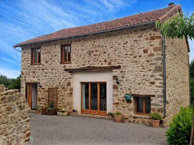 French property for sale in Vayres, Haute-Vienne - €249,550 - photo 1