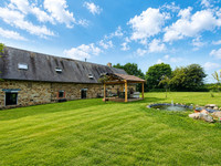 Propriété à vendre à Barenton, Manche - 195 700 € - photo n°1