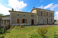 houses and homes for sale inSaint-Ciers-ChampagneCharente-Maritime Poitou_Charentes