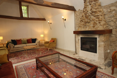 French property for sale in Perrusson, Indre-et-Loire - €670,000 - photo 3