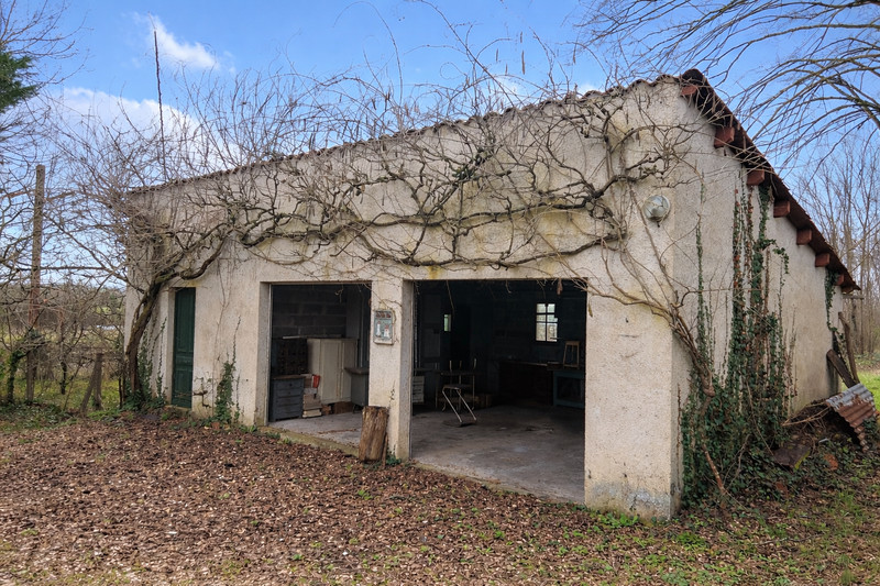 French property for sale in Médillac, Charente - €147,150 - photo 7