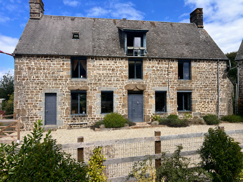 French property for sale in Tinchebray-Bocage, Orne - €299,600 - photo 0