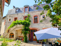 Maison à vendre à Aubusson, Creuse - 329.000 € - photo 1
