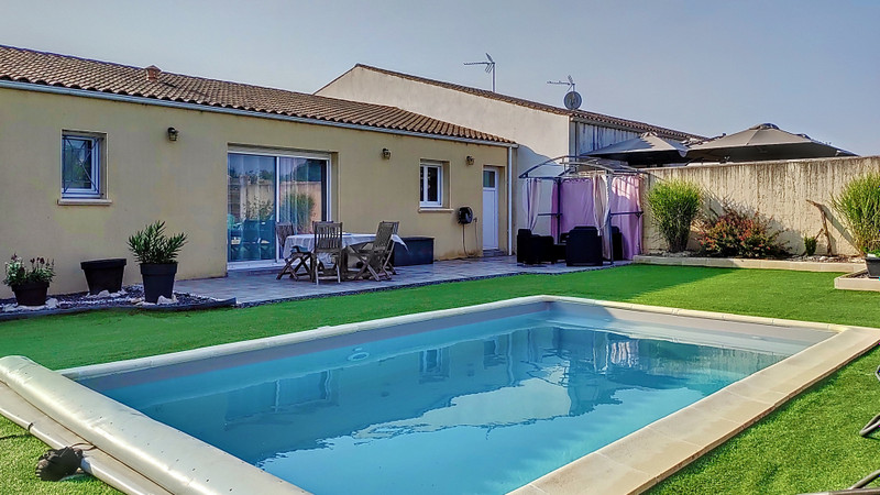 French property for sale in Angliers, Charente-Maritime - €350,000 - photo 8