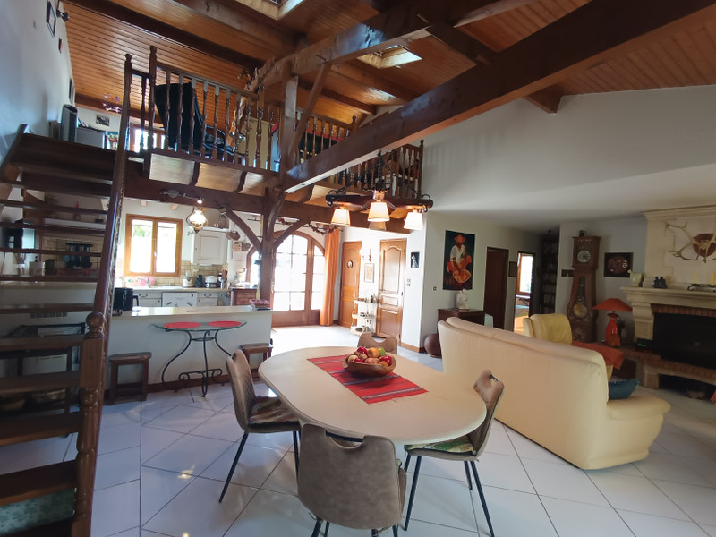 French property for sale in Sarliac-sur-l'Isle, Dordogne - €299,000 - photo 4