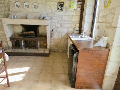 French property for sale in Saint-Savinien, Charente-Maritime - €250,000 - photo 8