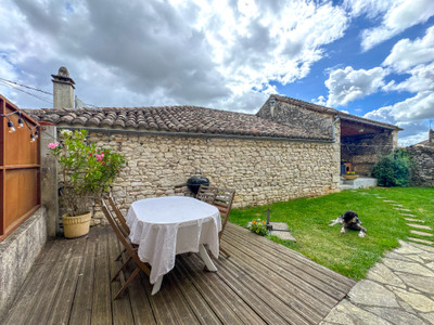 French property for sale in Montcuq-en-Quercy-Blanc, Lot - €397,000 - photo 6