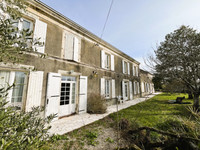 Maison à vendre à Saint-Mard, Charente-Maritime - 575.000 € - photo 1