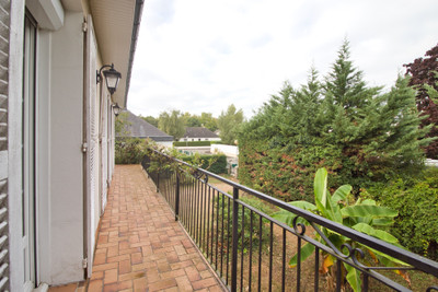 French property for sale in La Flèche, Sarthe - €241,500 - photo 4