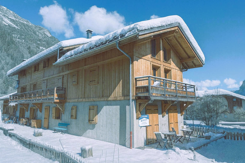 Ski property for sale in Pralognan - €1,050,000 - photo 0