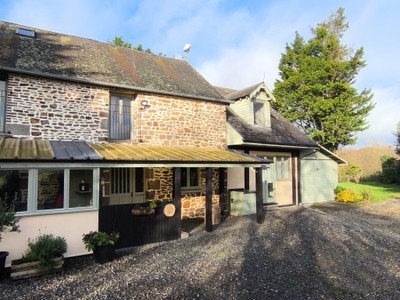 French property for sale in Saint-James, Manche - €310,000 - photo 2