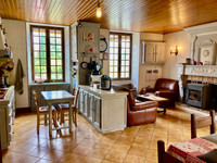 Maison à vendre à Fontaines-d'Ozillac, Charente-Maritime - 170.000 € - photo 4