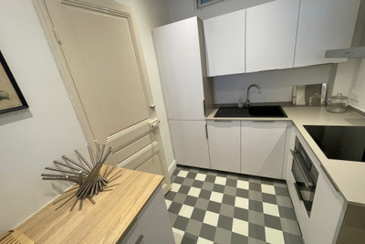 French property for sale in Nice, Alpes-Maritimes - €550,000 - photo 4