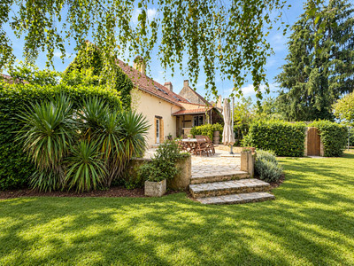 French property for sale in Saint-Cyprien, Dordogne - €550,000 - photo 3