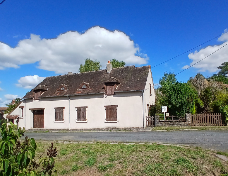 French property for sale in Gargilesse-Dampierre, Indre - €192,240 - photo 0