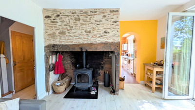 French property for sale in Lubersac, Corrèze - €194,400 - photo 3
