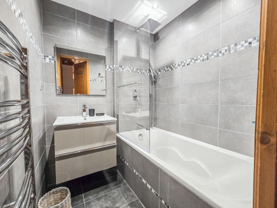 Ski property for sale in Saint Martin de Belleville - €525,000 - photo 9