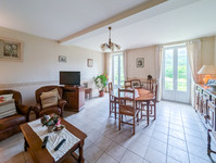 Maison à vendre à Chepniers, Charente-Maritime - 255.500 € - photo 3