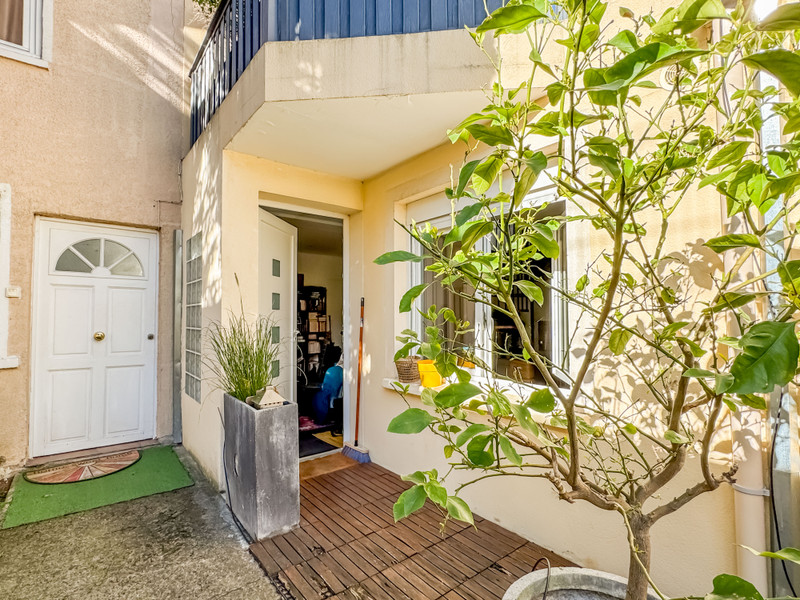 French property for sale in Asnières-sur-Seine, Hauts-de-Seine - €315,000 - photo 3