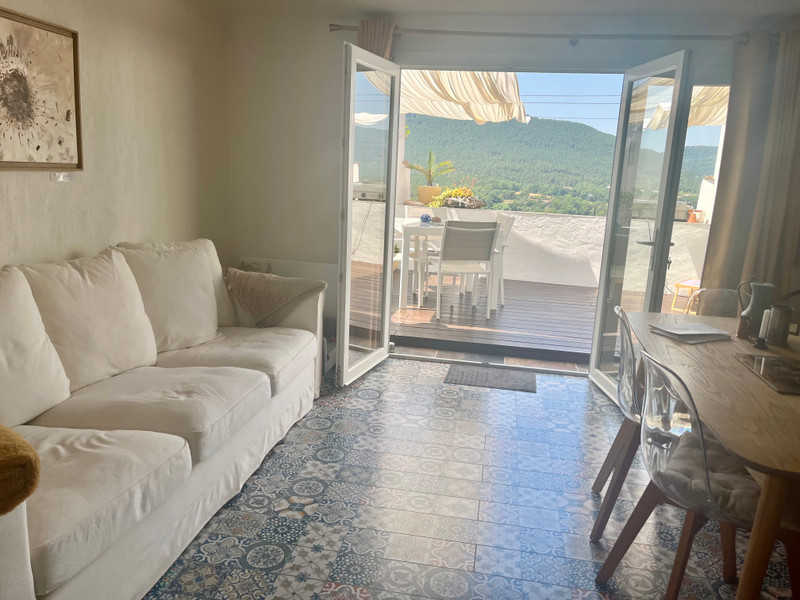 French property for sale in Bagnols-en-Forêt, Var - €439,600 - photo 2