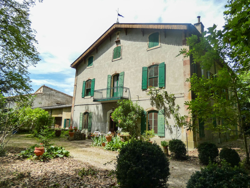 French property for sale in Pierrelatte, Drôme - €359,000 - photo 1