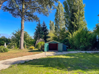 land for sale in Val-d'Oise