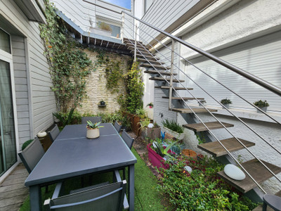 French property for sale in Bordeaux, Gironde - €749,000 - photo 9