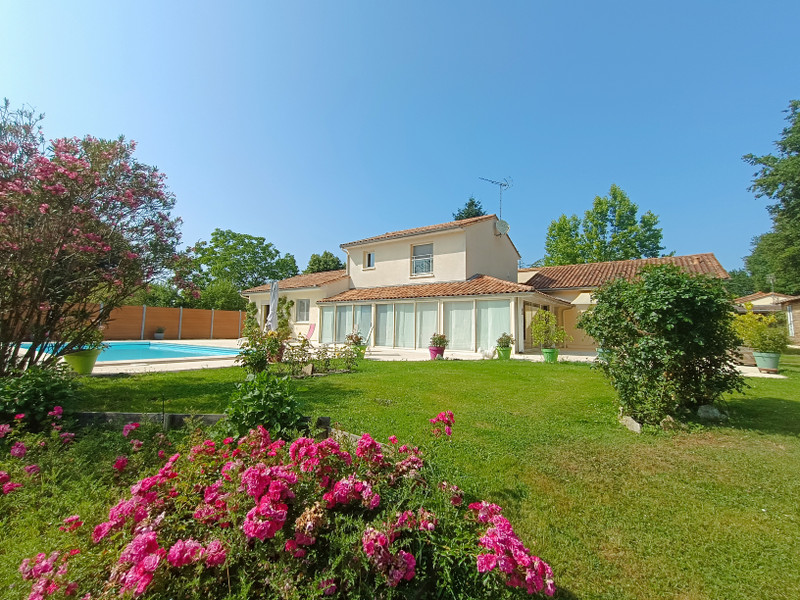 French property for sale in Coutras, Gironde - €795,000 - photo 9