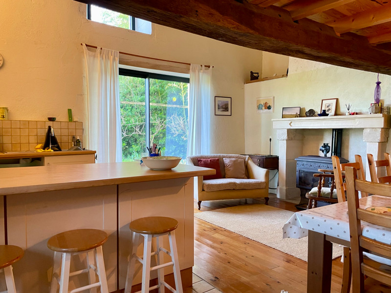 French property for sale in Val-d'Auge, Charente - €299,450 - photo 3