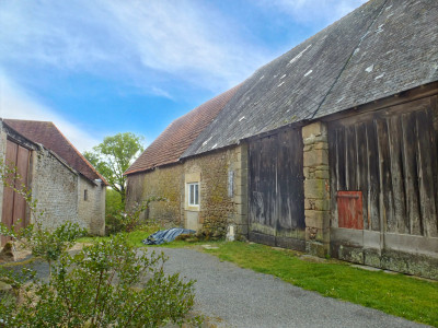 French property for sale in La Chapelle-Baloue, Creuse - €31,600 - photo 1