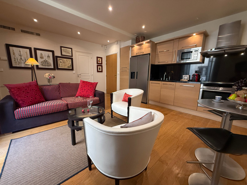 French property for sale in Paris 4e Arrondissement, Paris - €660,000 - photo 8