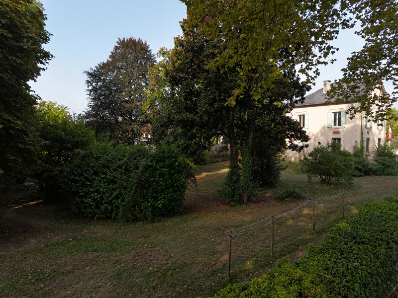 French property for sale in Hautefort, Dordogne - €215,000 - photo 9